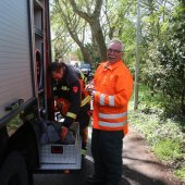 Grote tak breekt af Westeinde Noordwijkerhout